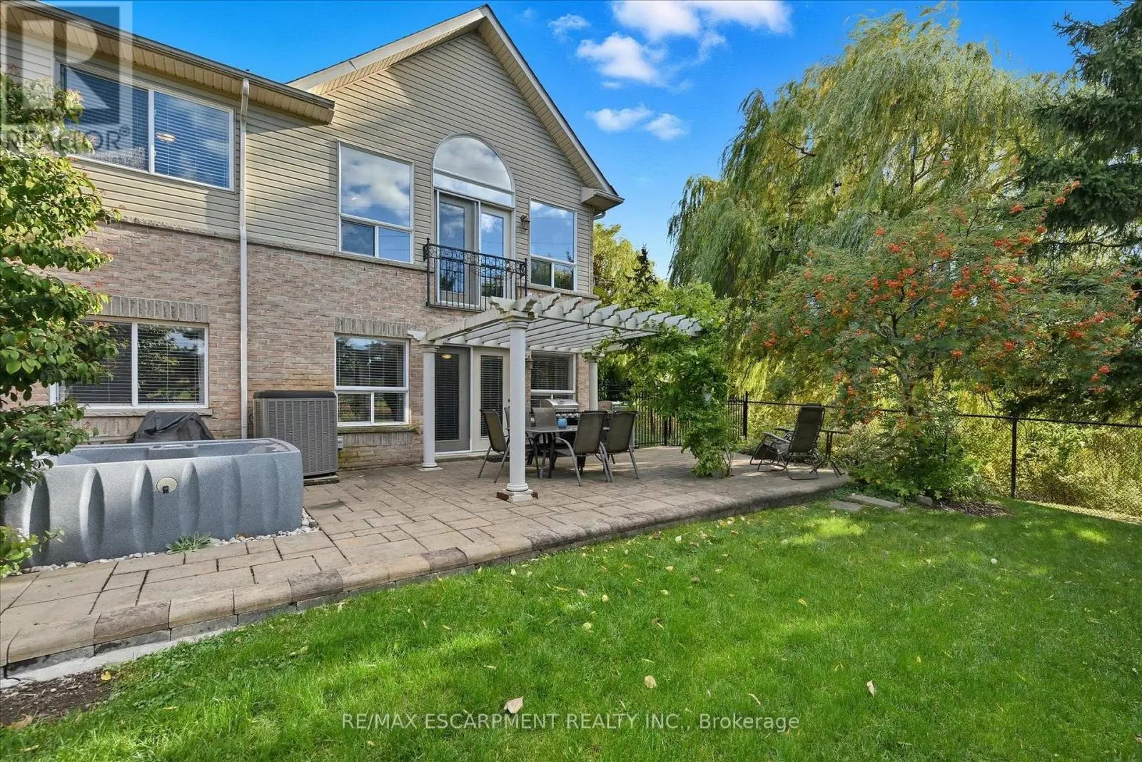 19 - 4241 SARAZEN DRIVE