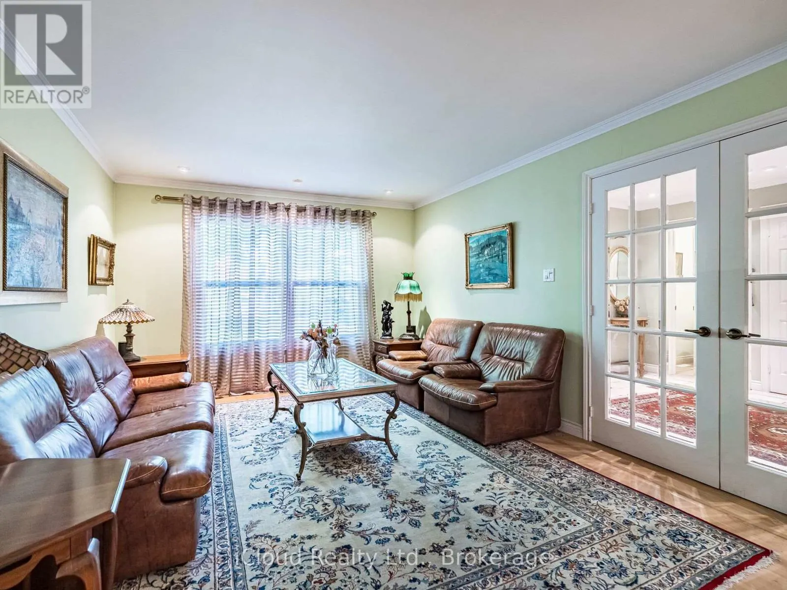 1529 BALLYCLARE DRIVE