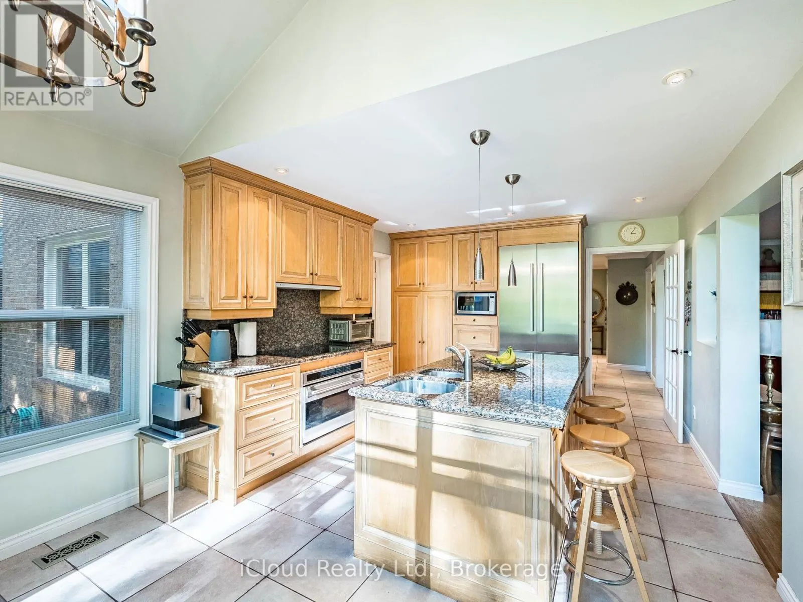 1529 BALLYCLARE DRIVE