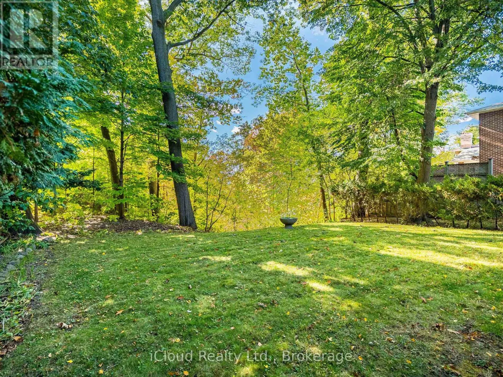 1529 BALLYCLARE DRIVE