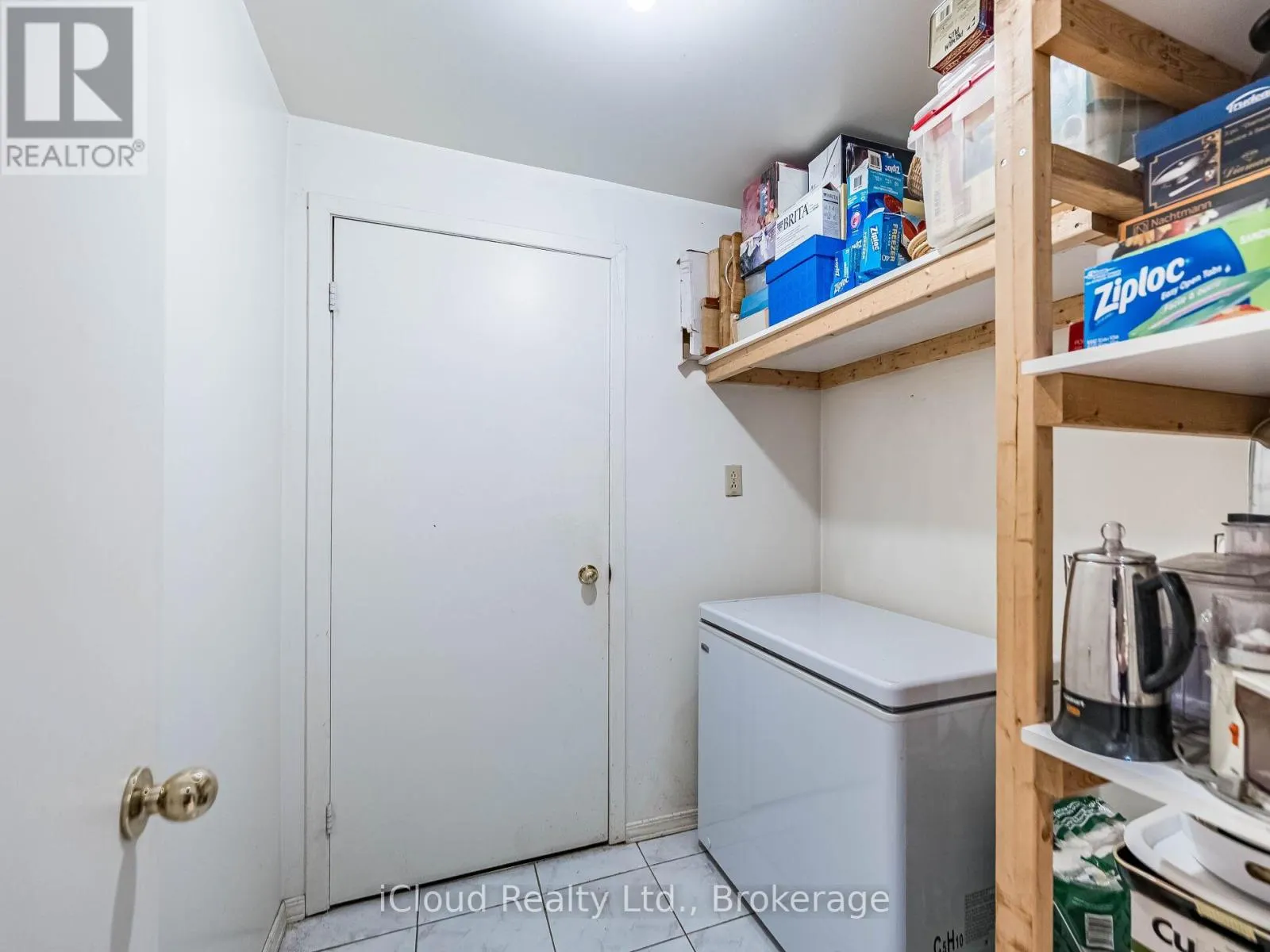 1529 BALLYCLARE DRIVE