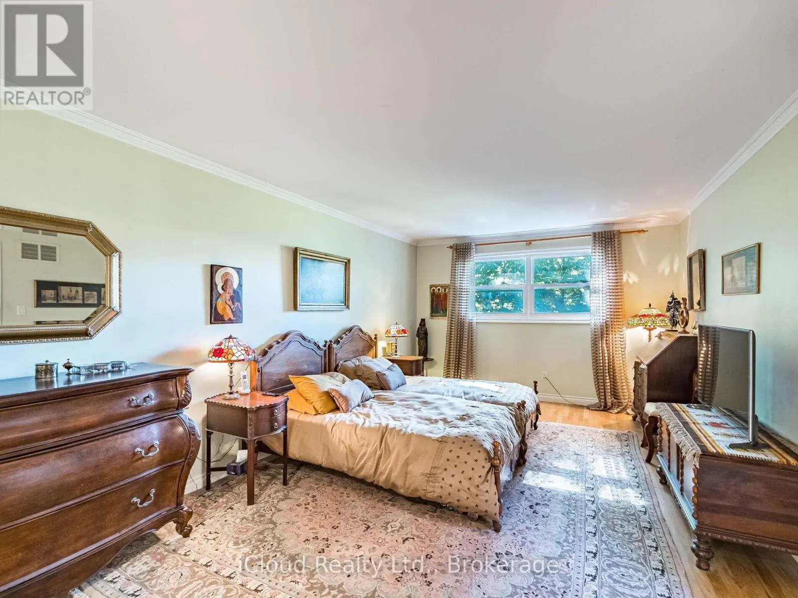 1529 BALLYCLARE DRIVE