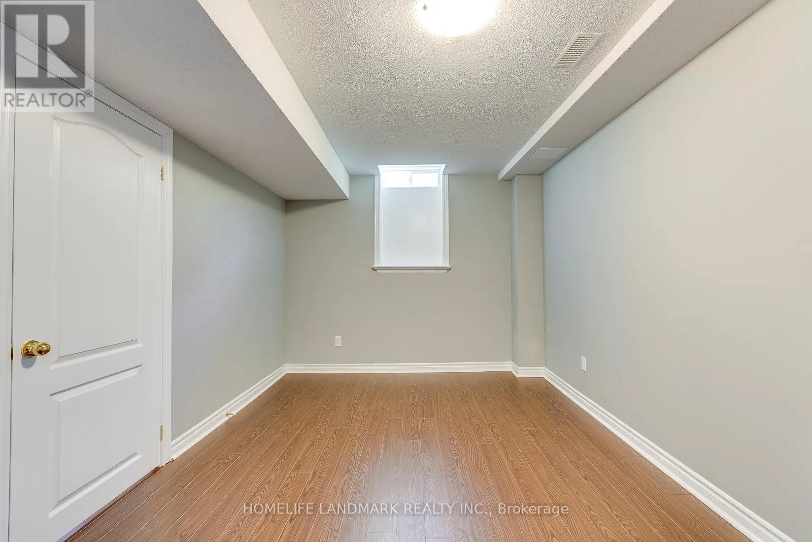 2196 HIGHCLIFFE WAY