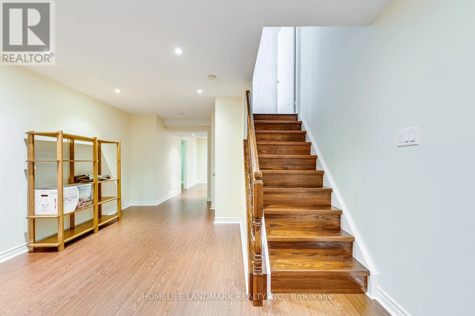 2196 HIGHCLIFFE WAY