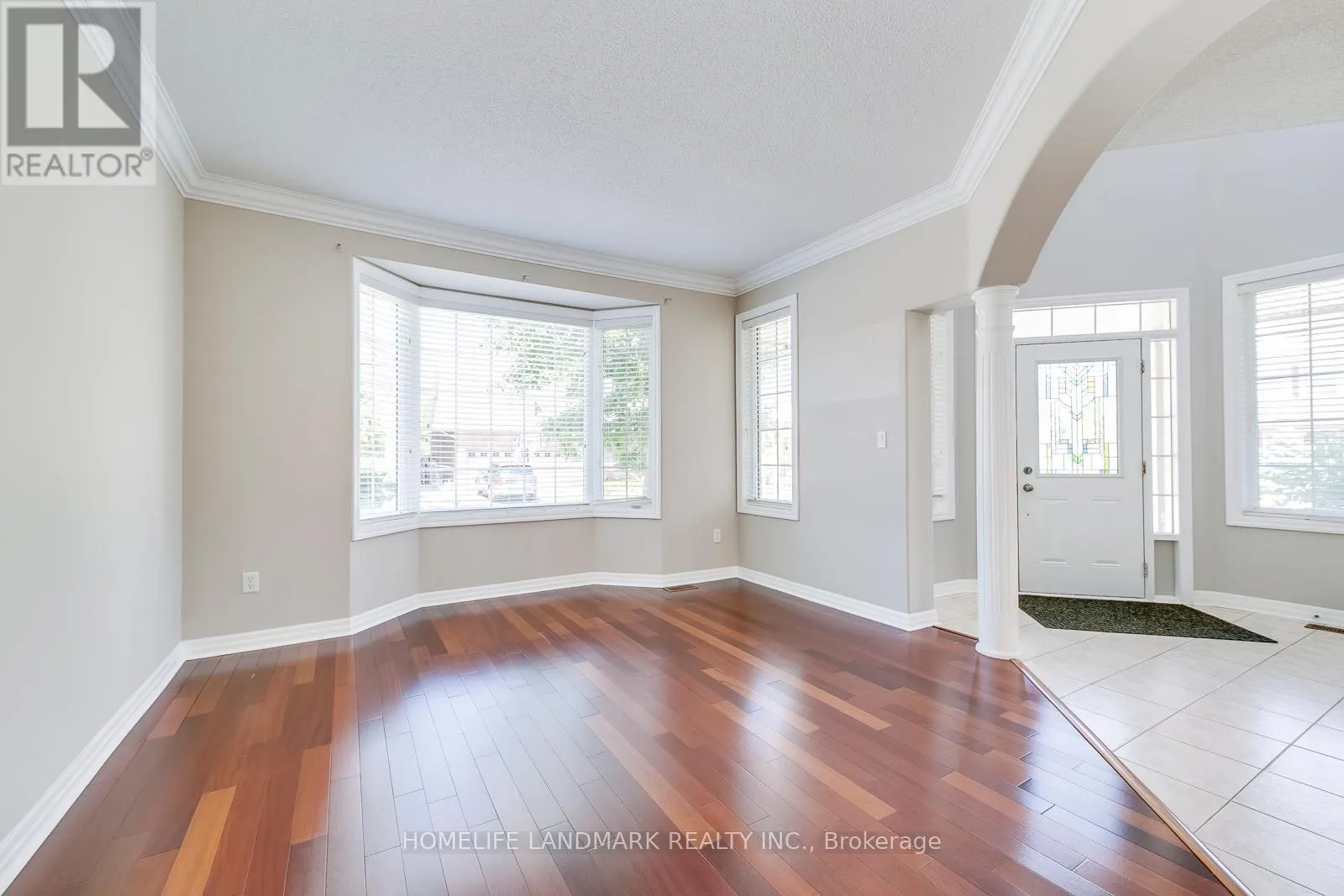 2196 HIGHCLIFFE WAY