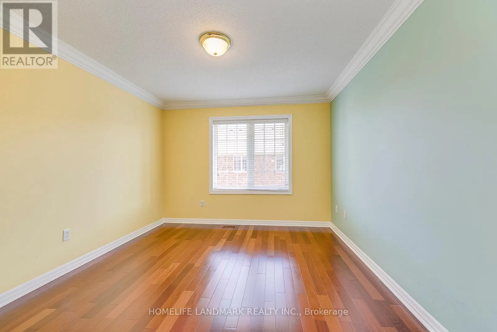 2196 HIGHCLIFFE WAY