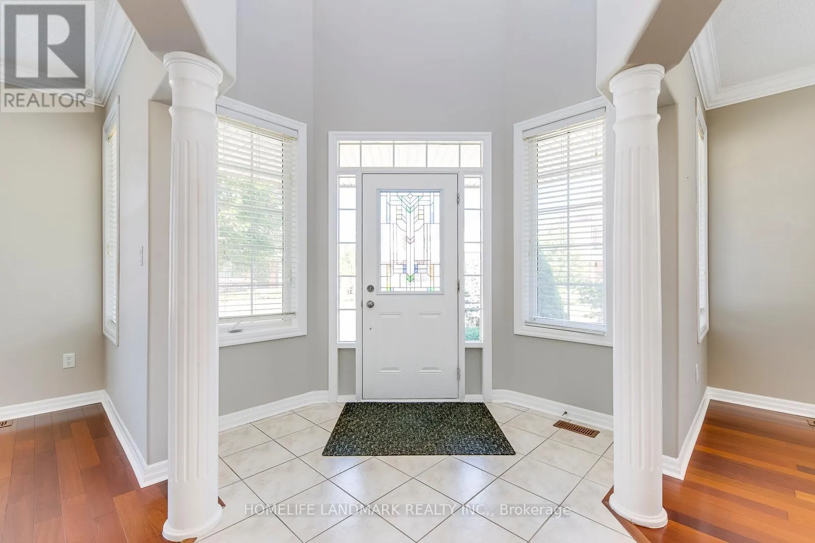 2196 HIGHCLIFFE WAY
