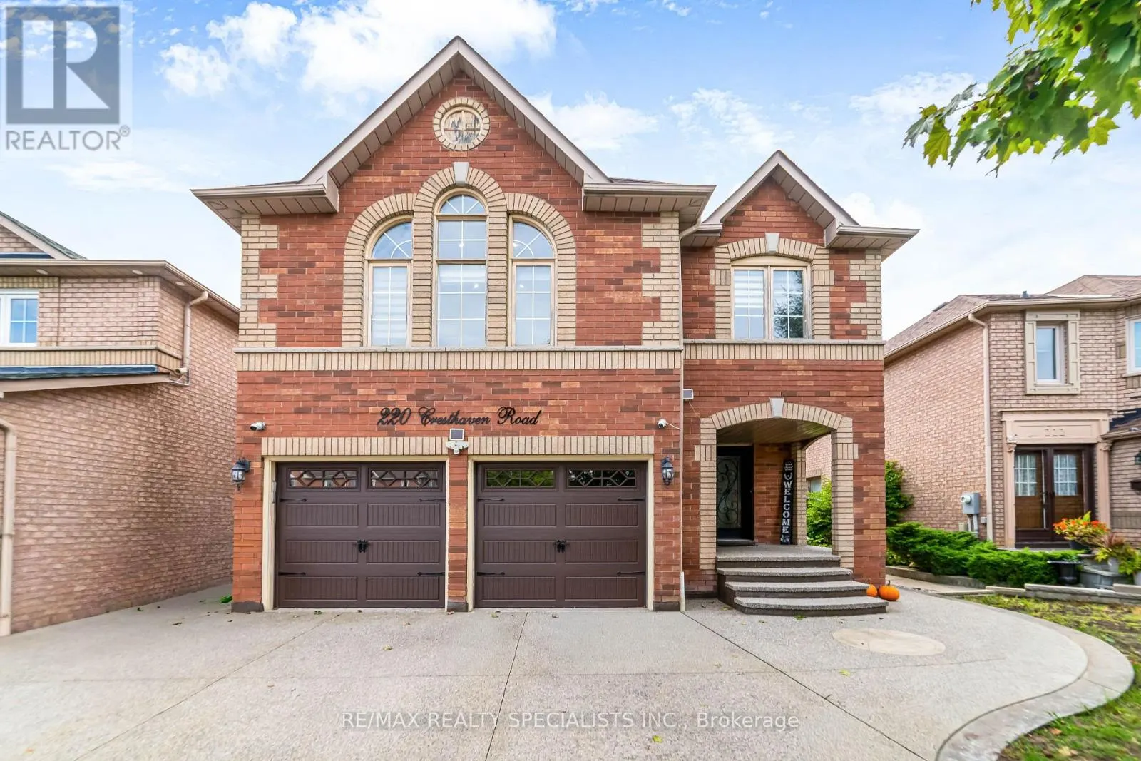 220 CRESTHAVEN ROAD