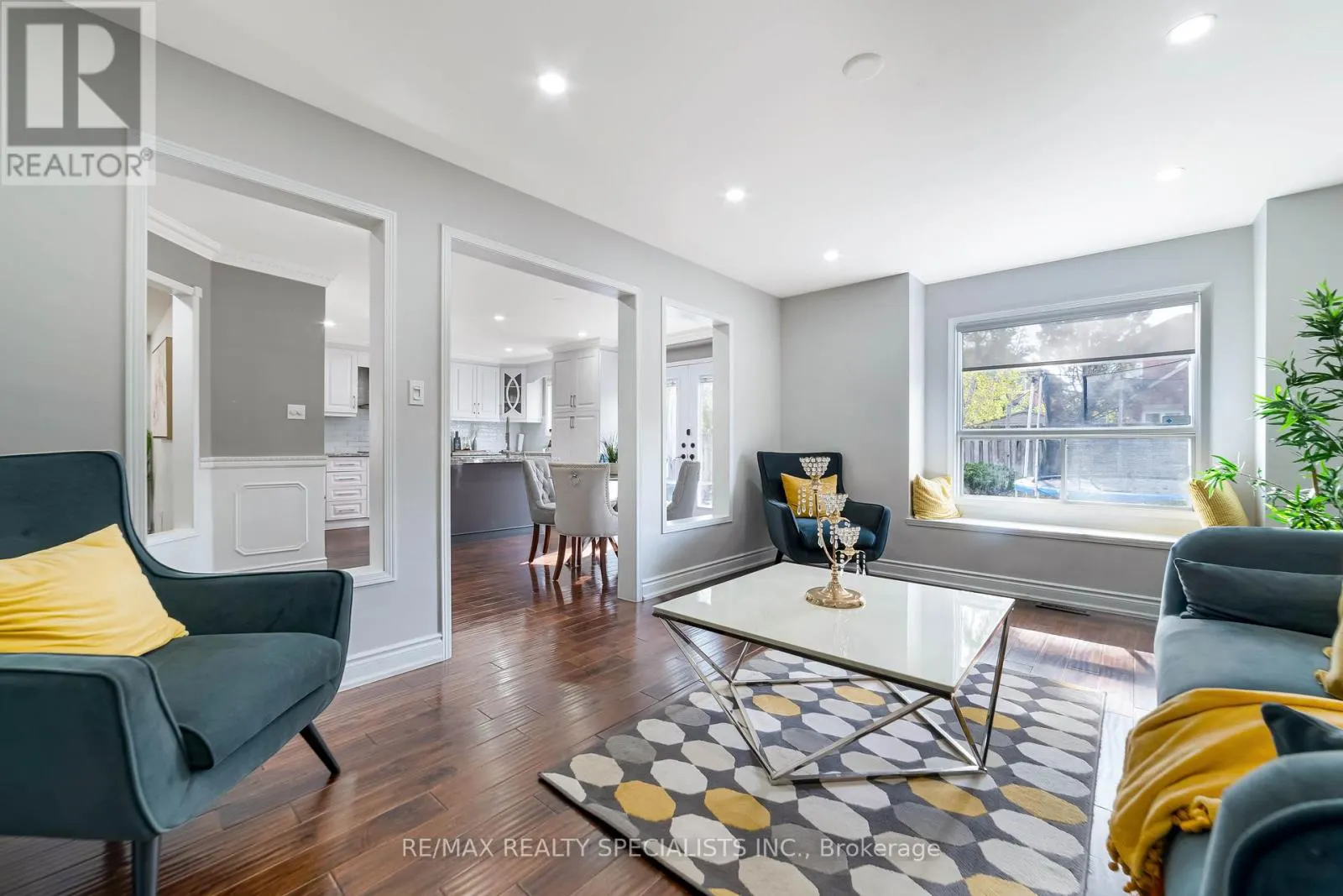 220 CRESTHAVEN ROAD