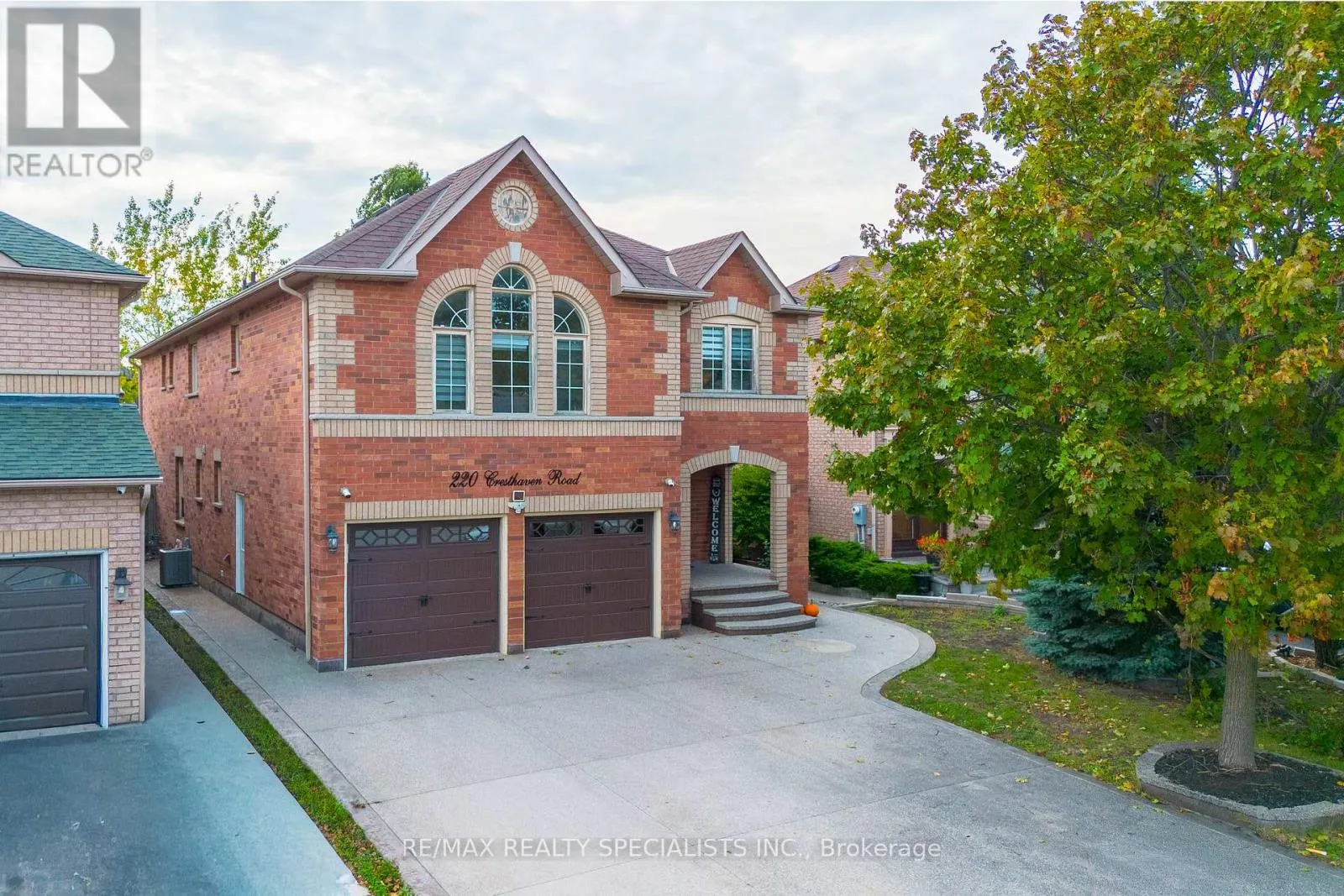 220 CRESTHAVEN ROAD
