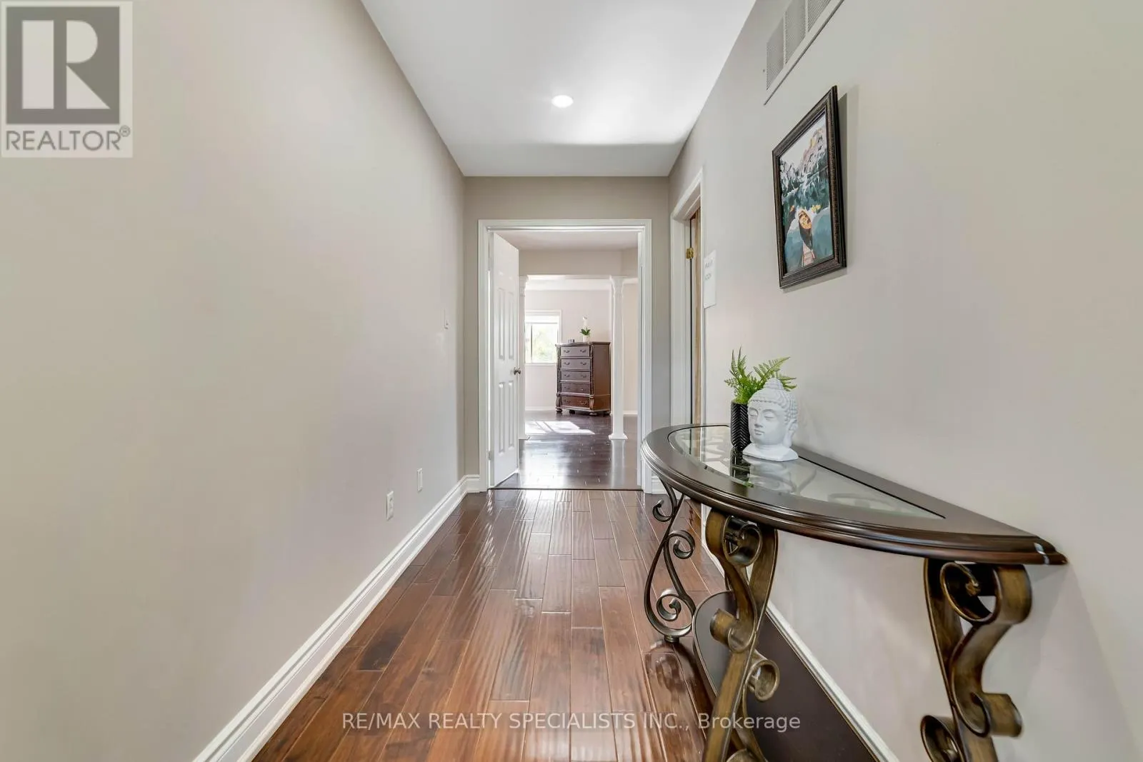 220 CRESTHAVEN ROAD