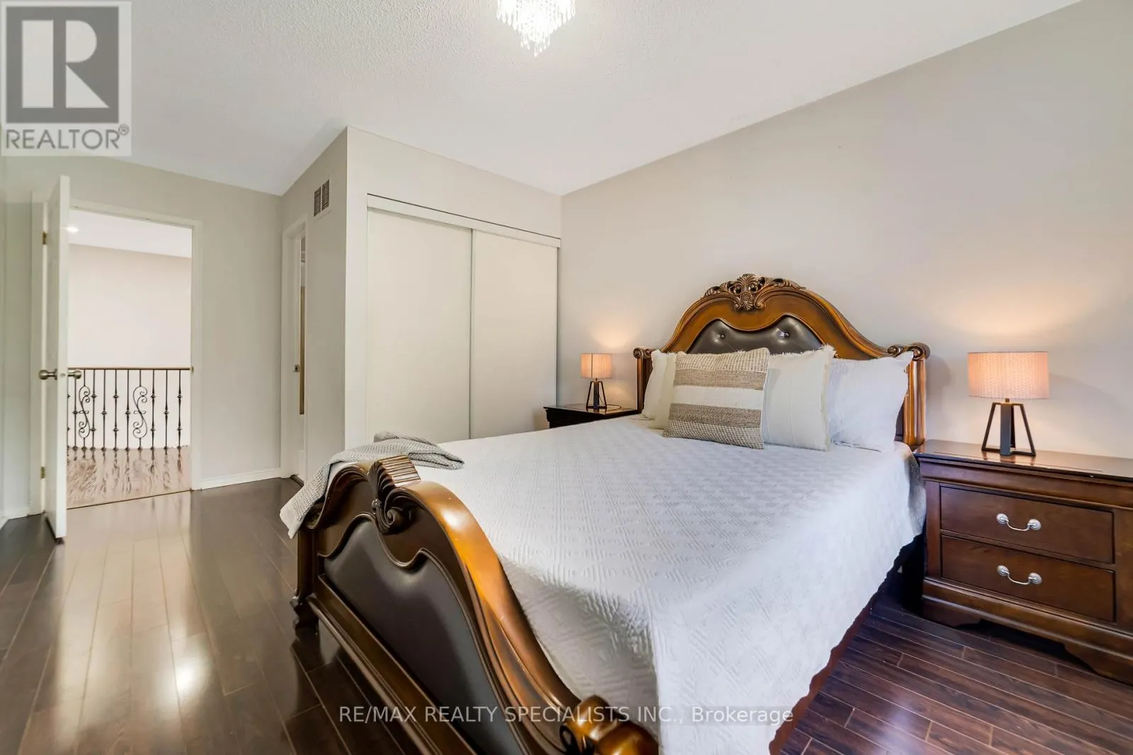 220 CRESTHAVEN ROAD