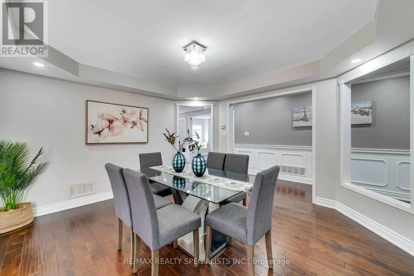 220 CRESTHAVEN ROAD