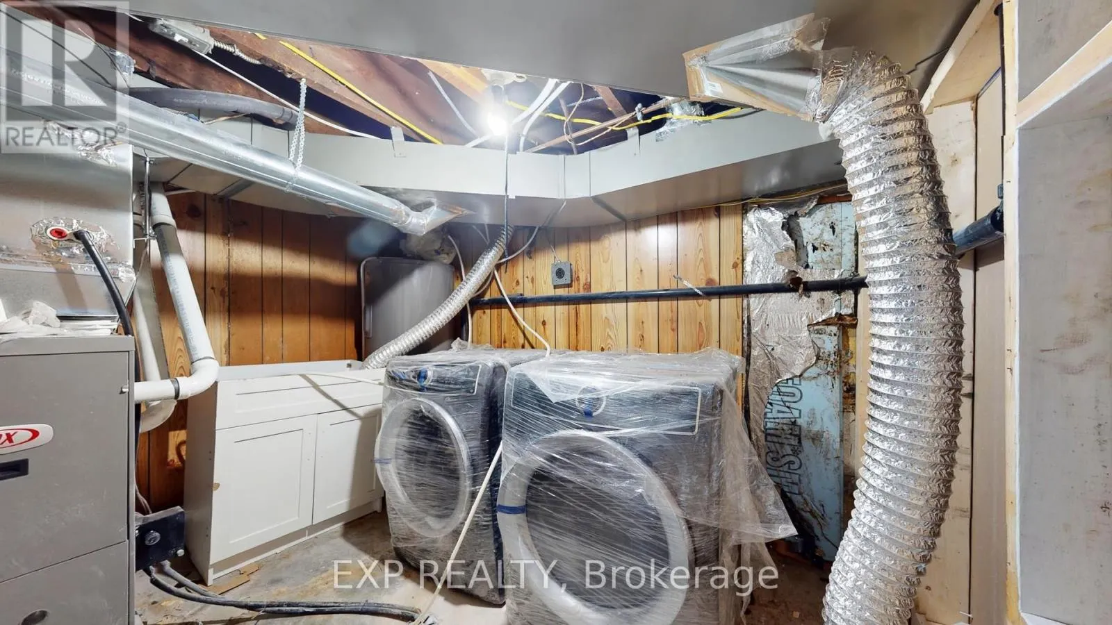 BASEMENT - 685 JANE STREET