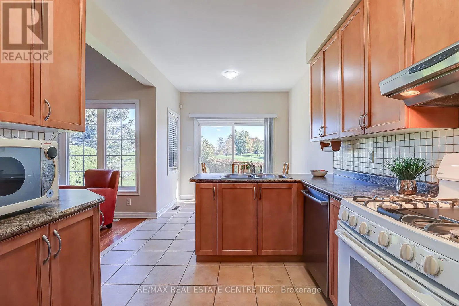 33 CALLIANDRA TRAIL