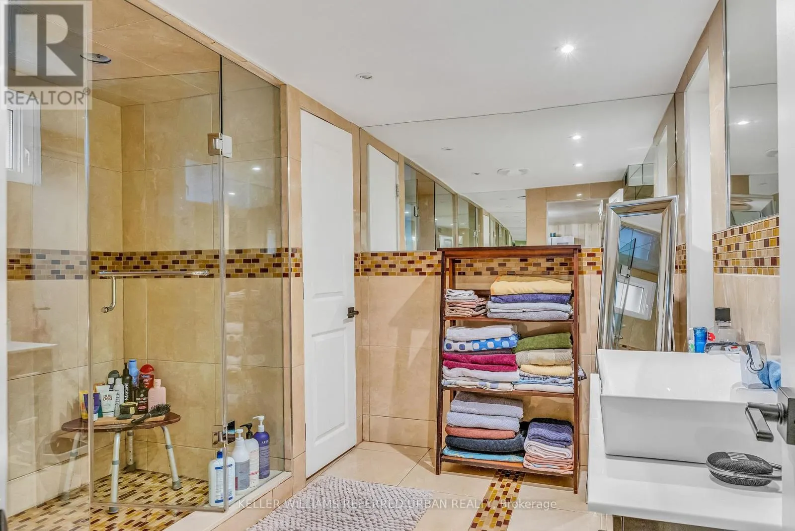 115 ASHBOURNE DRIVE