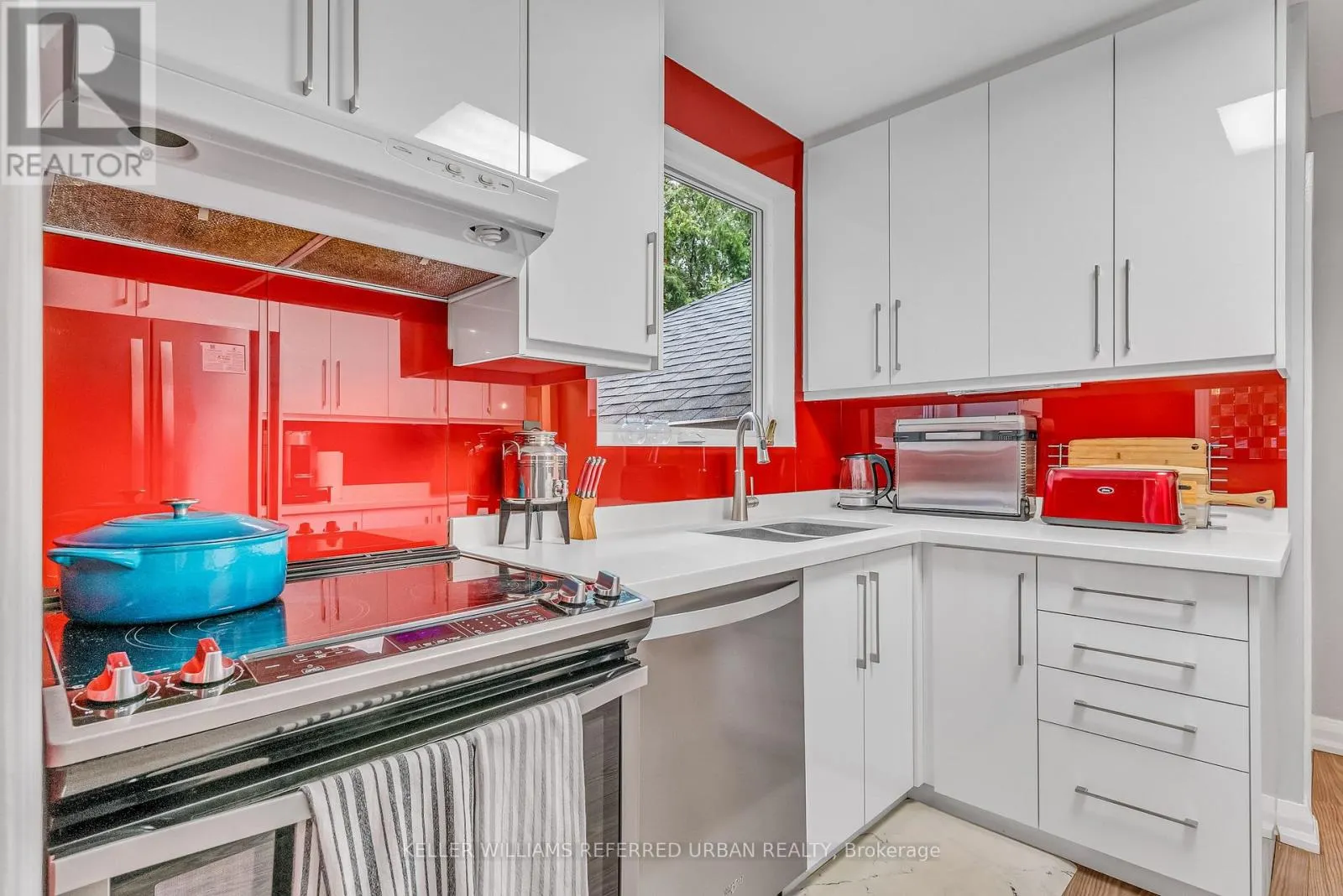 115 ASHBOURNE DRIVE