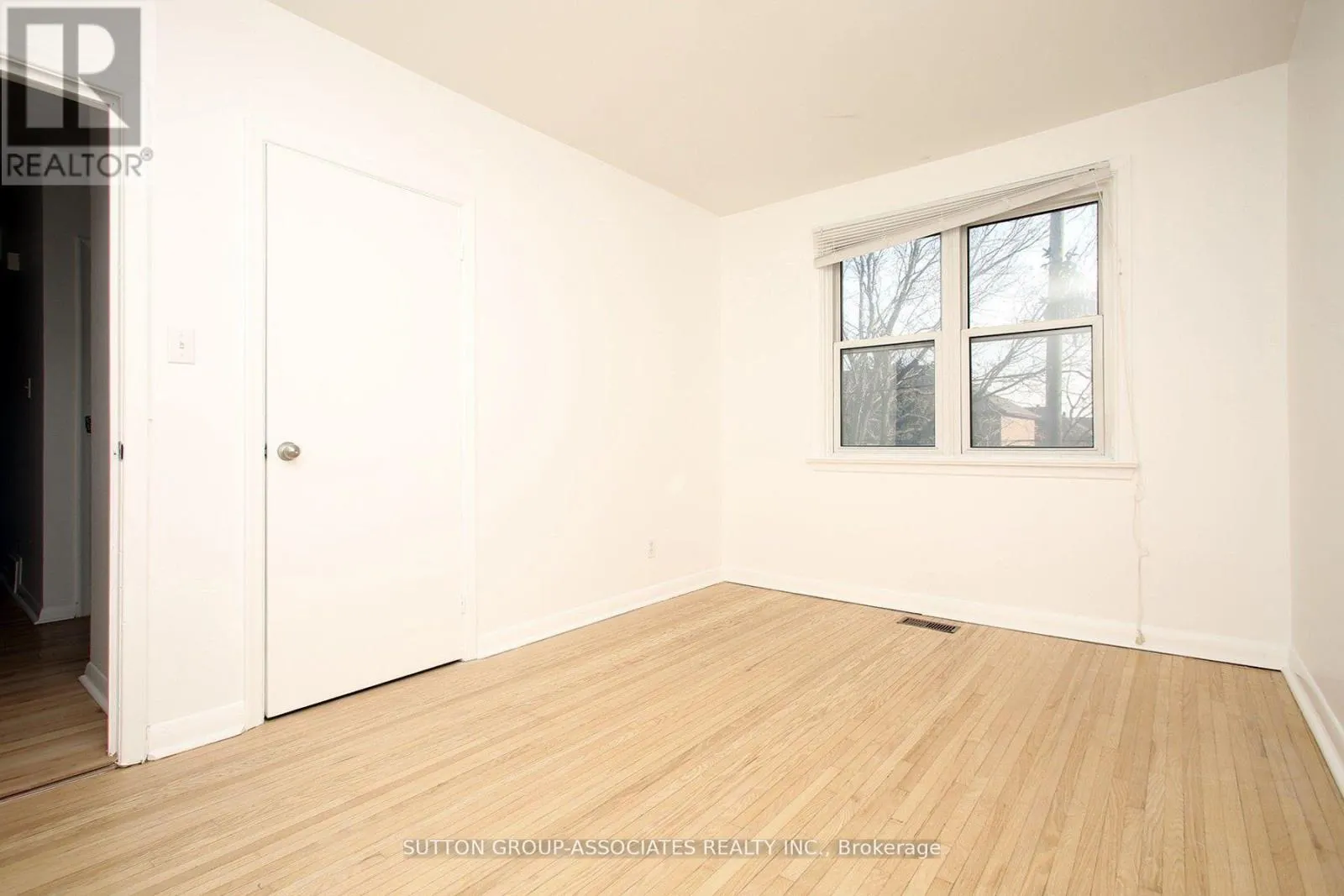 2ND FL. - 134 GRAND AVENUE