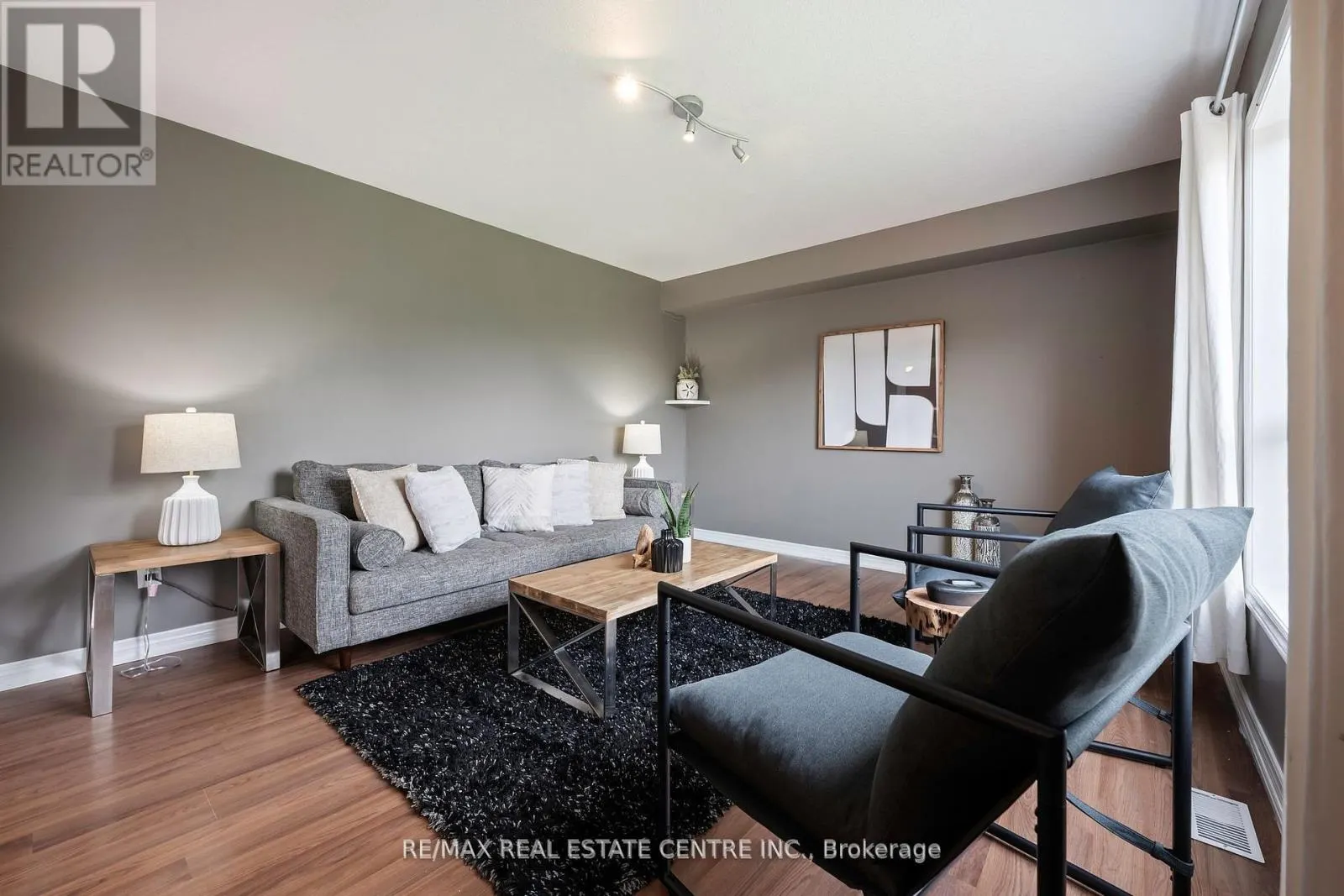 6 MAUDE COURT