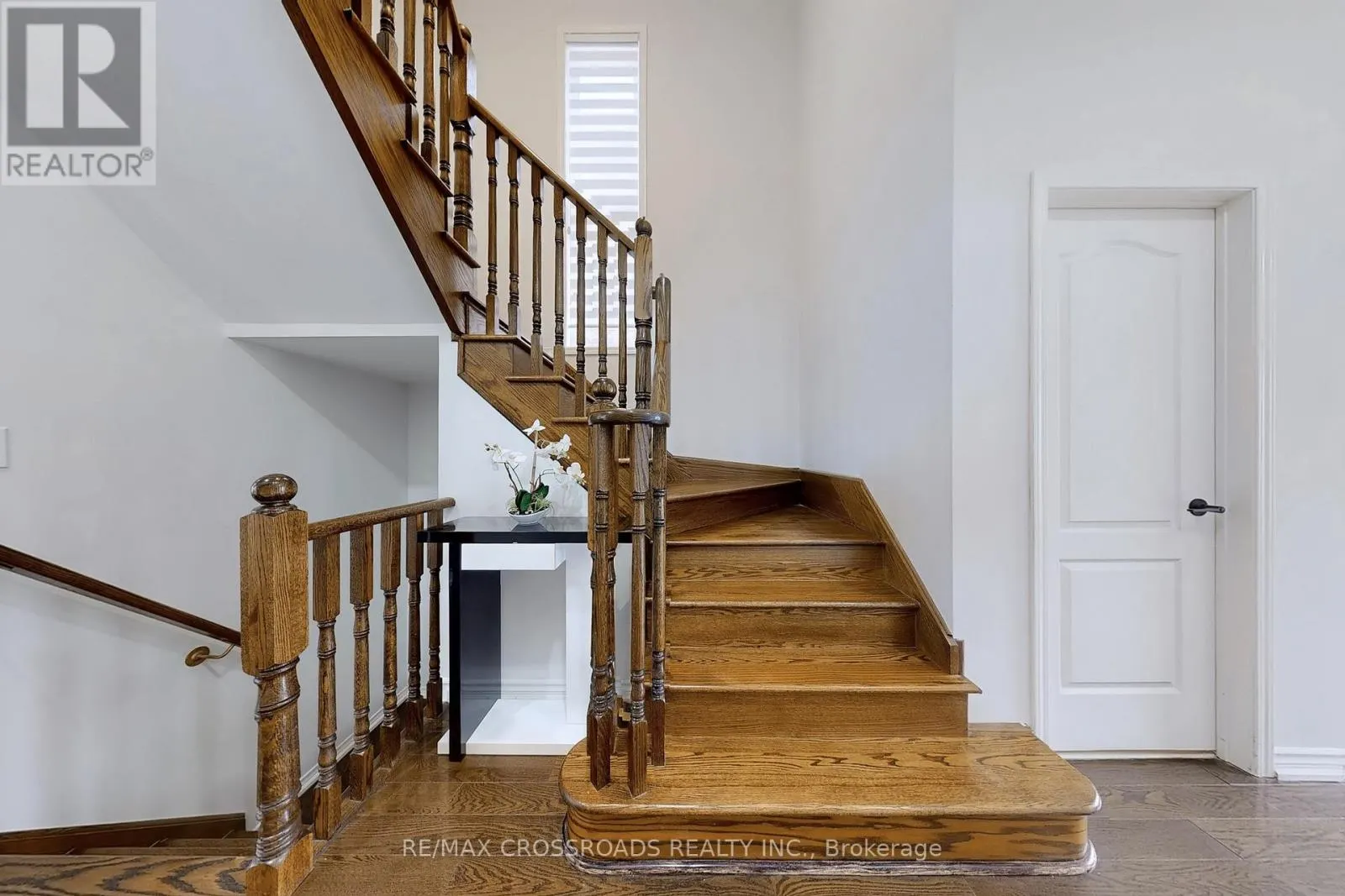 4262 VIVALDI ROAD