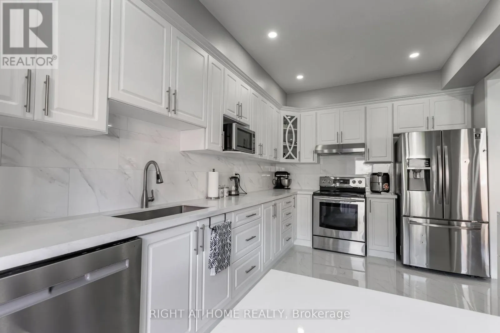 1107 BONIN CRESCENT