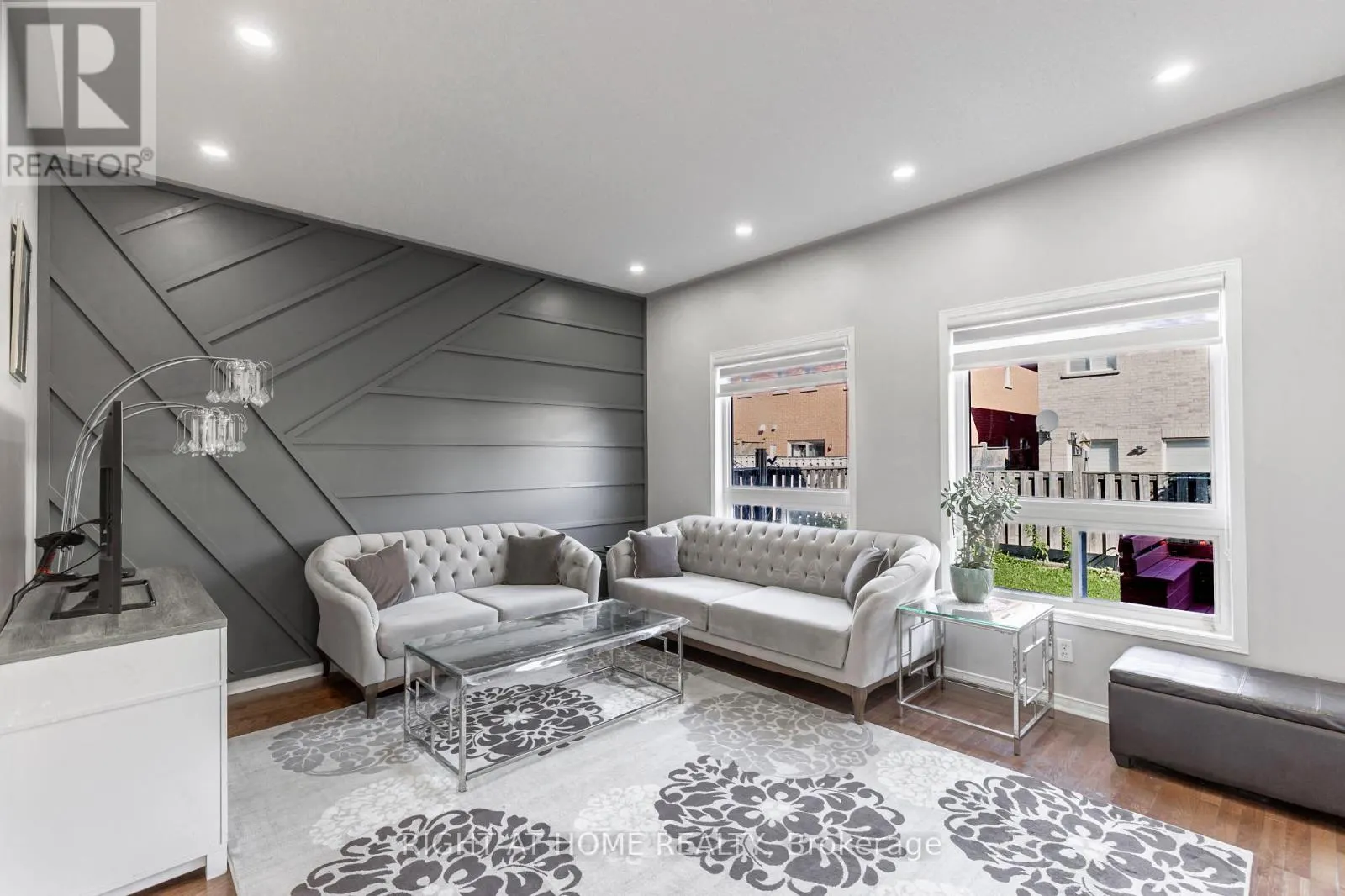 1107 BONIN CRESCENT