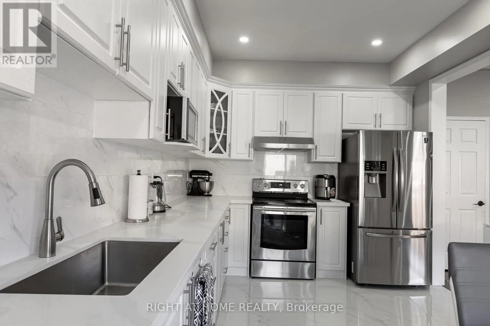 1107 BONIN CRESCENT