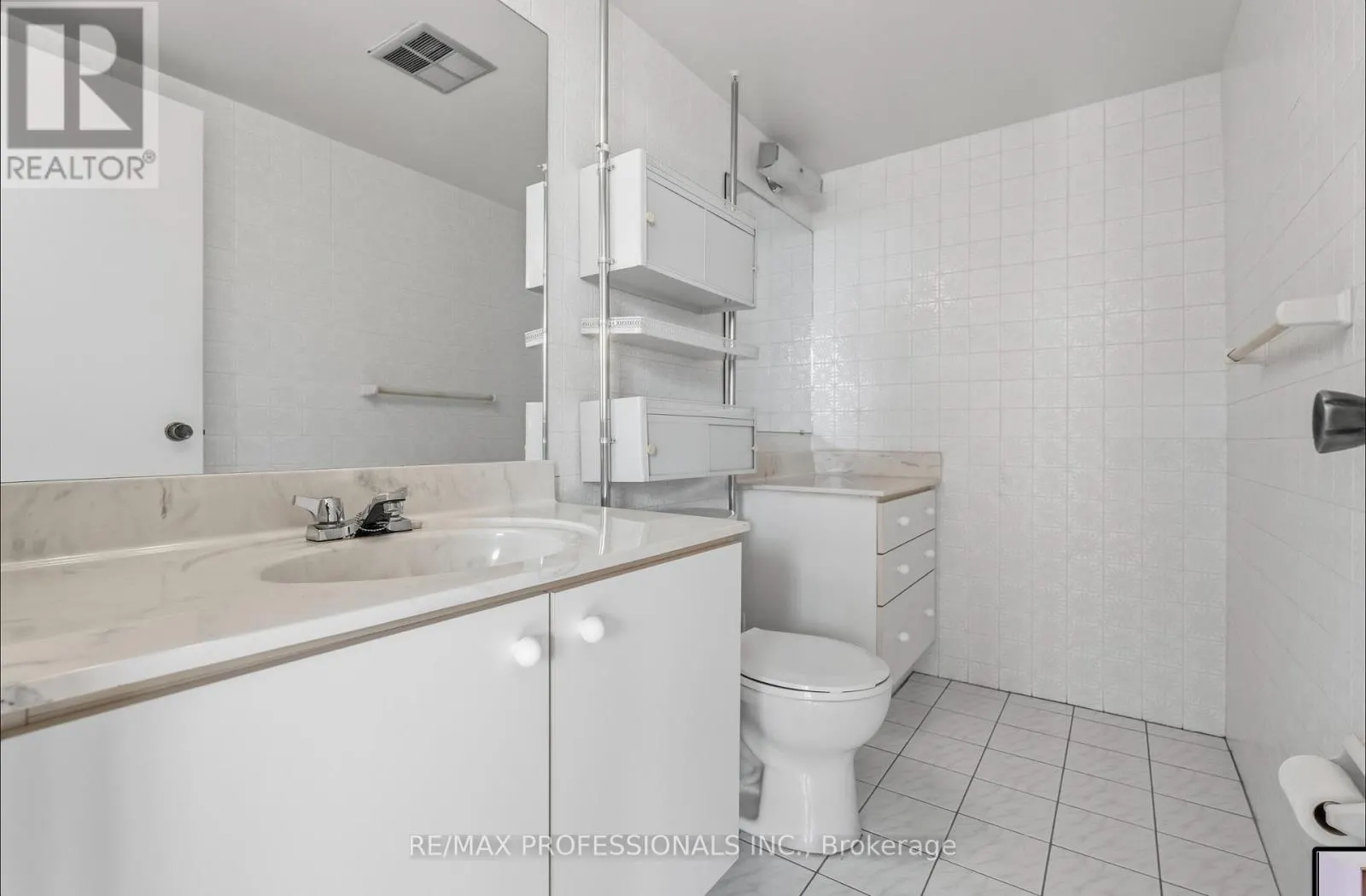 405 - 2130 WESTON ROAD