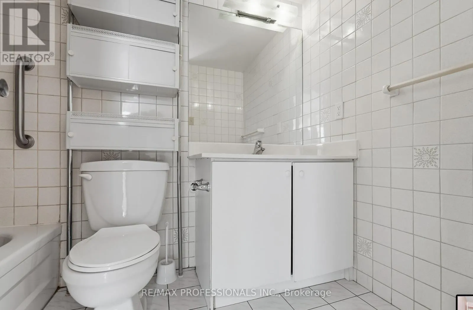405 - 2130 WESTON ROAD