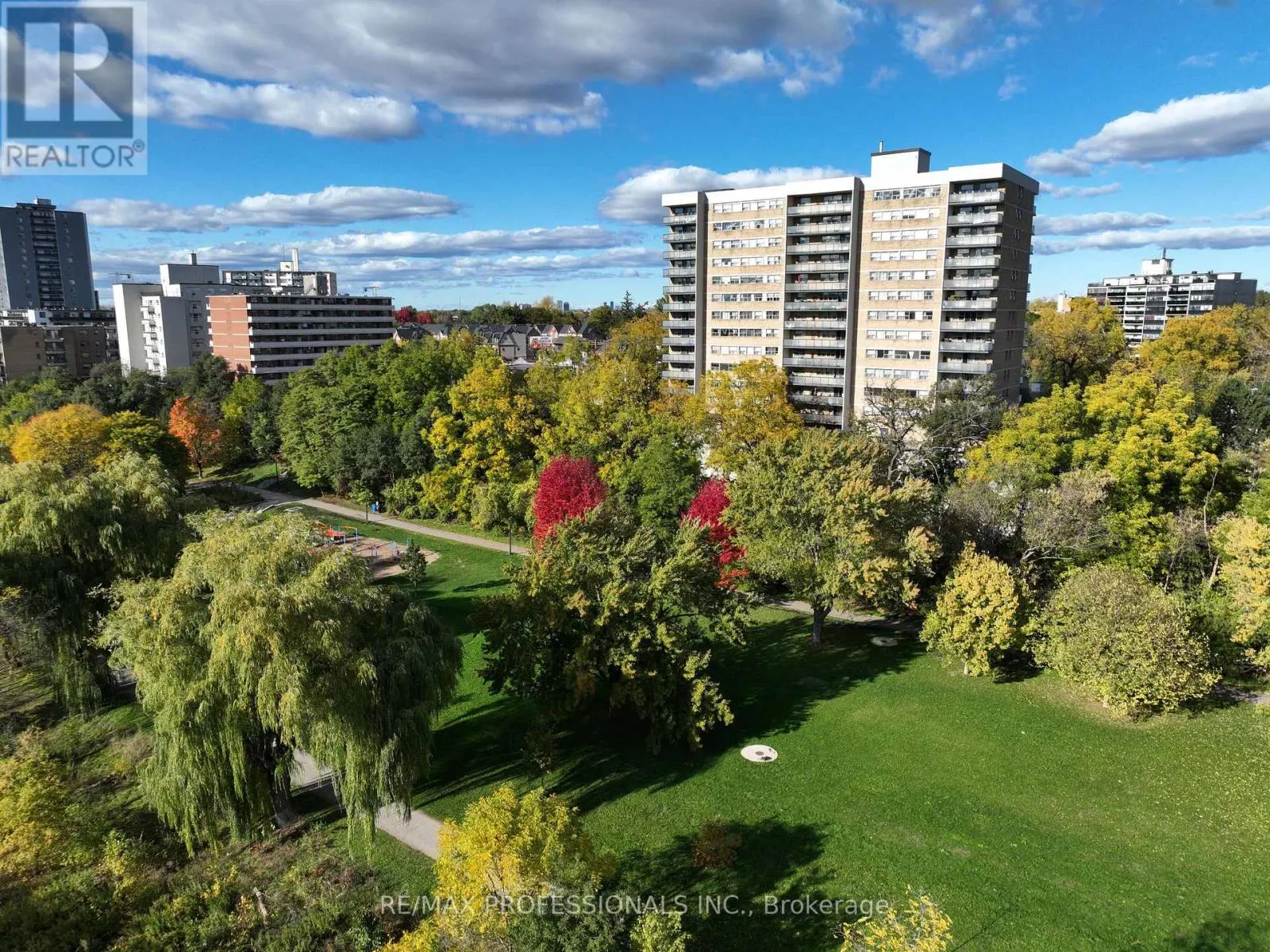 405 - 2130 WESTON ROAD