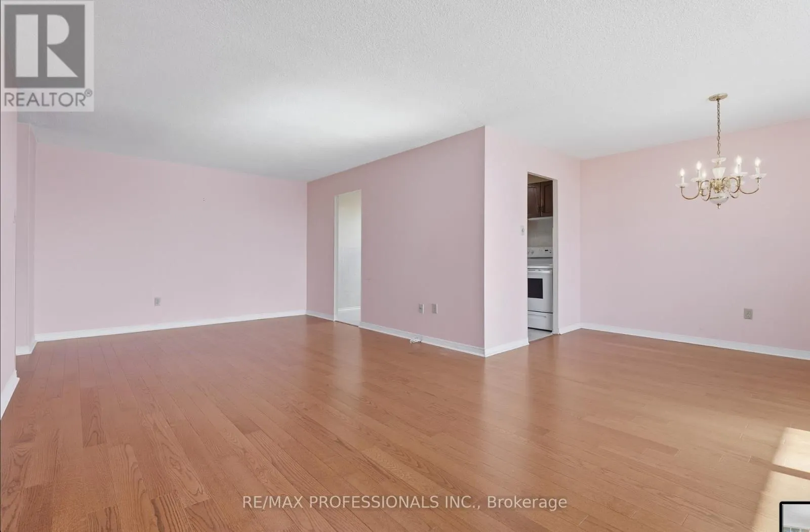 405 - 2130 WESTON ROAD