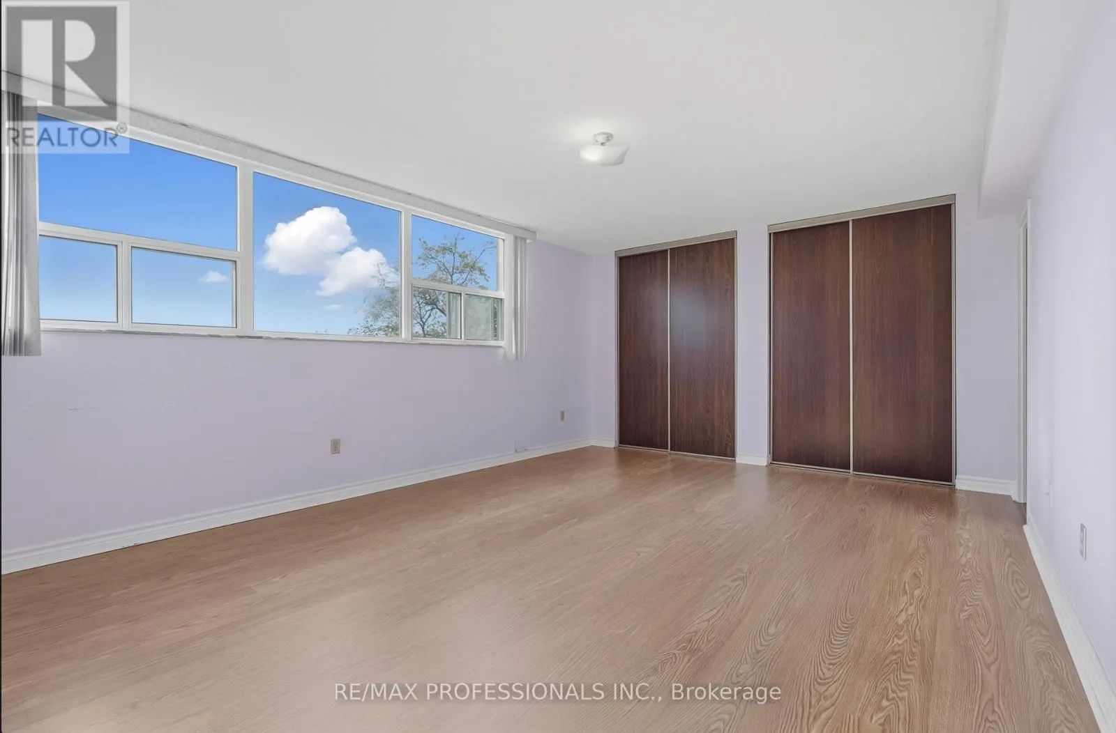 405 - 2130 WESTON ROAD