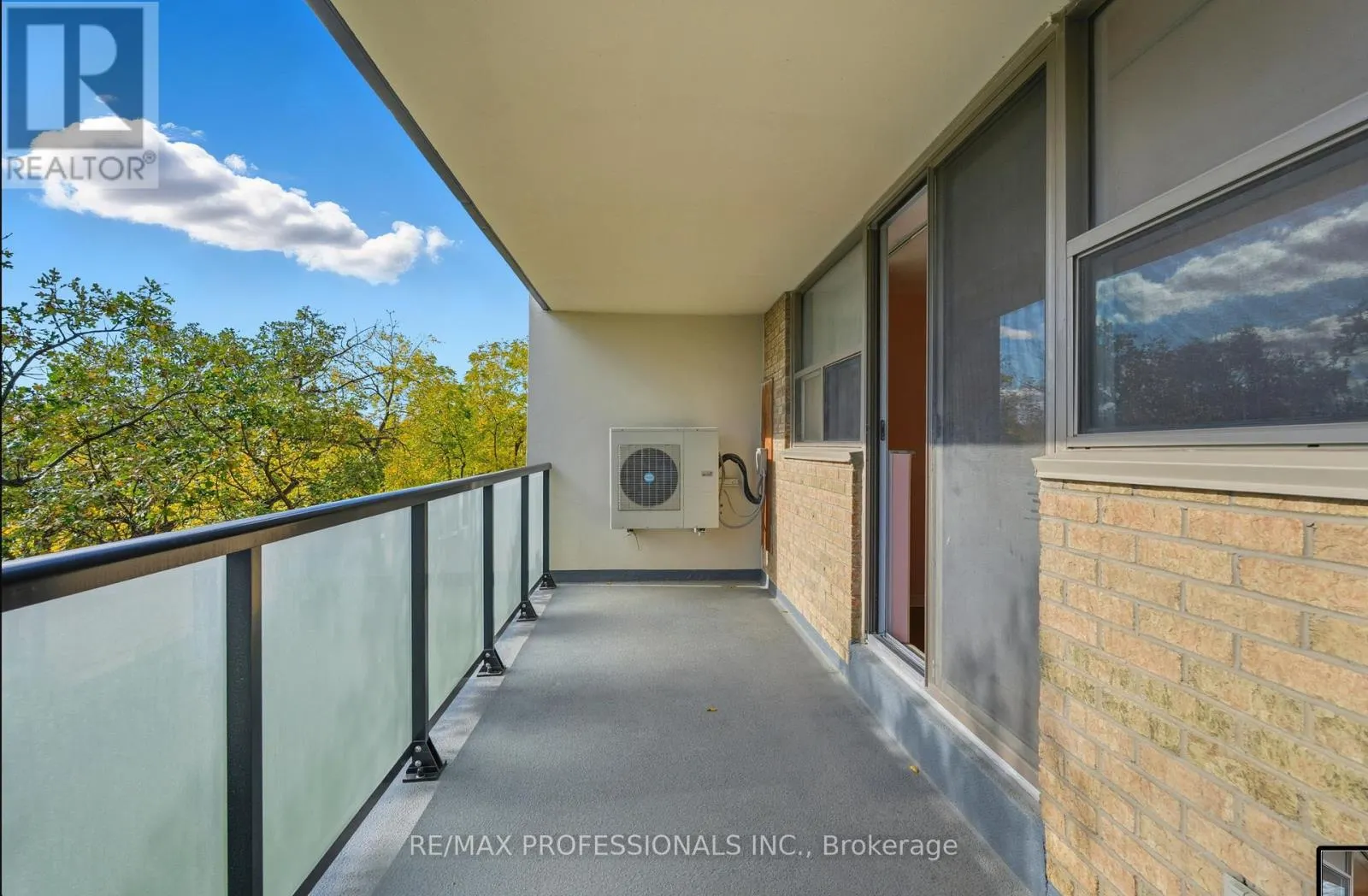 405 - 2130 WESTON ROAD