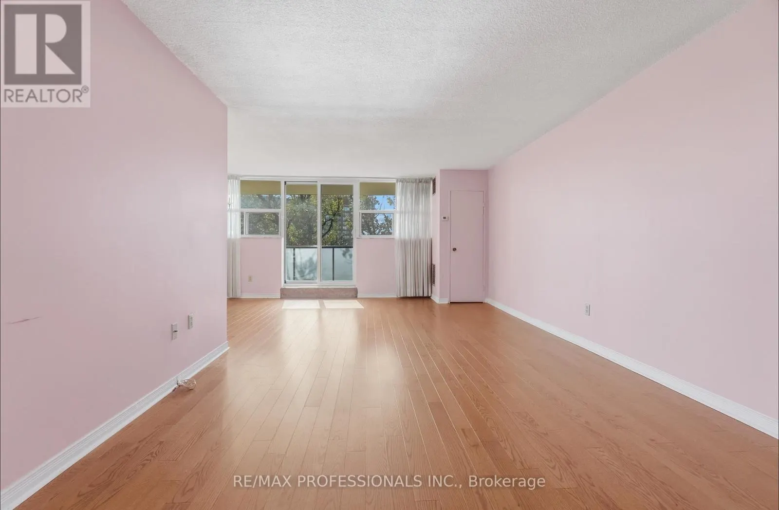 405 - 2130 WESTON ROAD