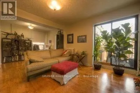 189 PARKSIDE DRIVE