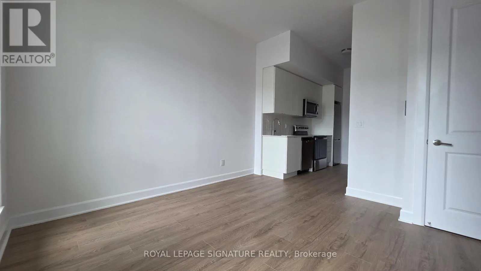 101 - 3240 WILLIAM COLTSON AVENUE