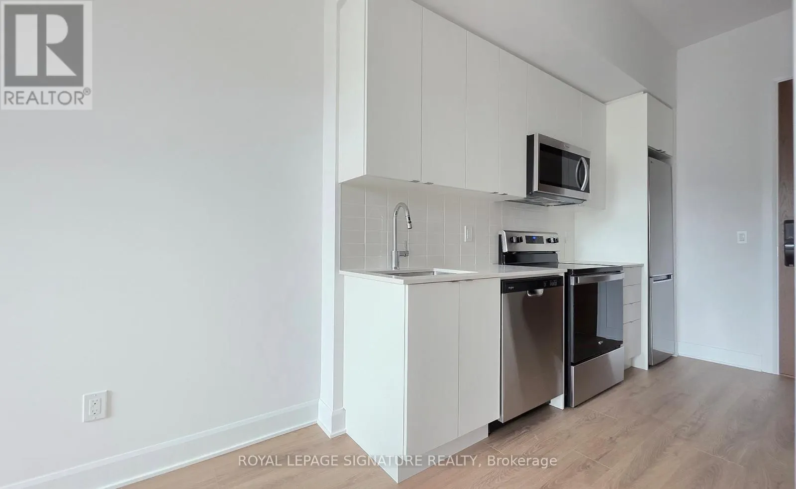 101 - 3240 WILLIAM COLTSON AVENUE