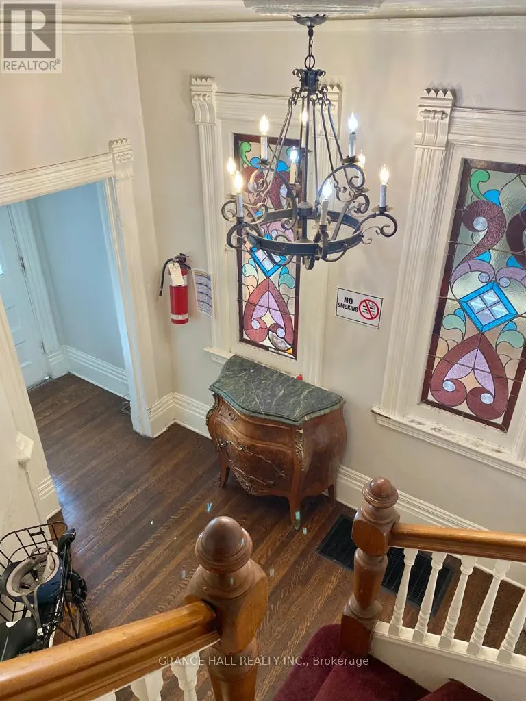 1544 KING STREET W