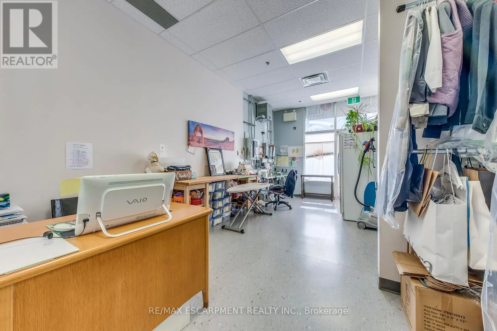 21 - 4265 THOMAS ALTON BOULEVARD