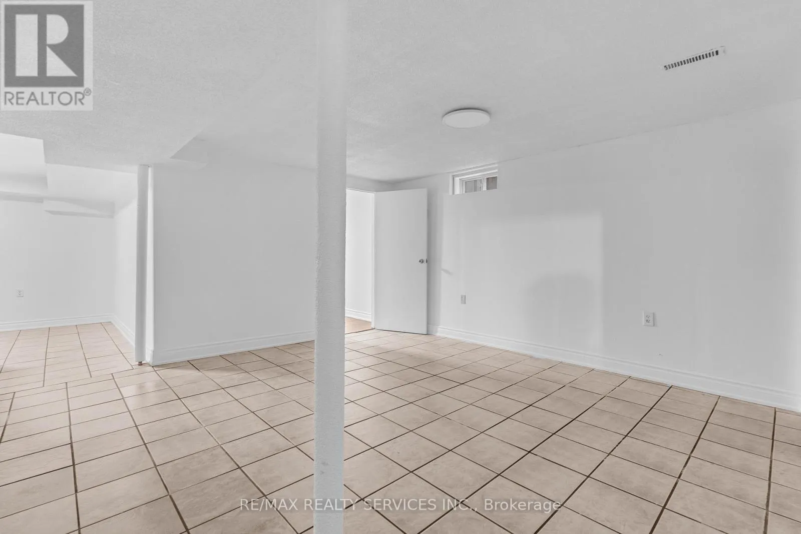 BSMT - 4354 WATERFORD CRESCENT