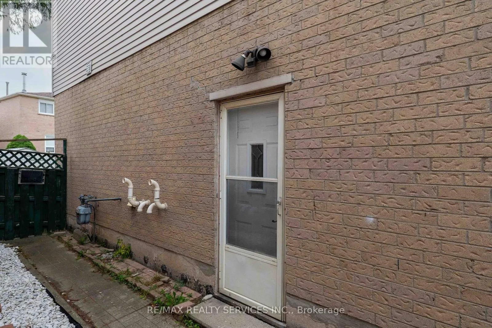 BSMT - 4354 WATERFORD CRESCENT
