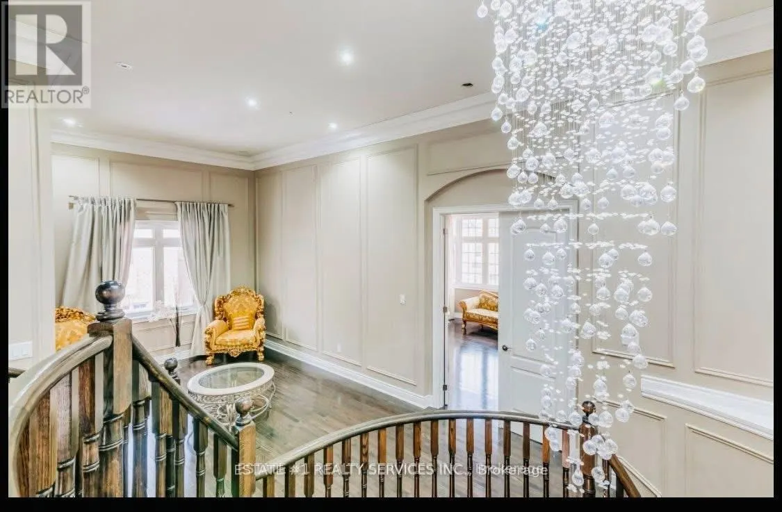 4 AGINCOURT CIRCLE