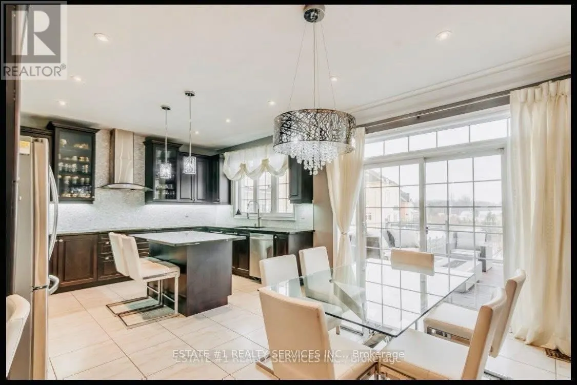 4 AGINCOURT CIRCLE