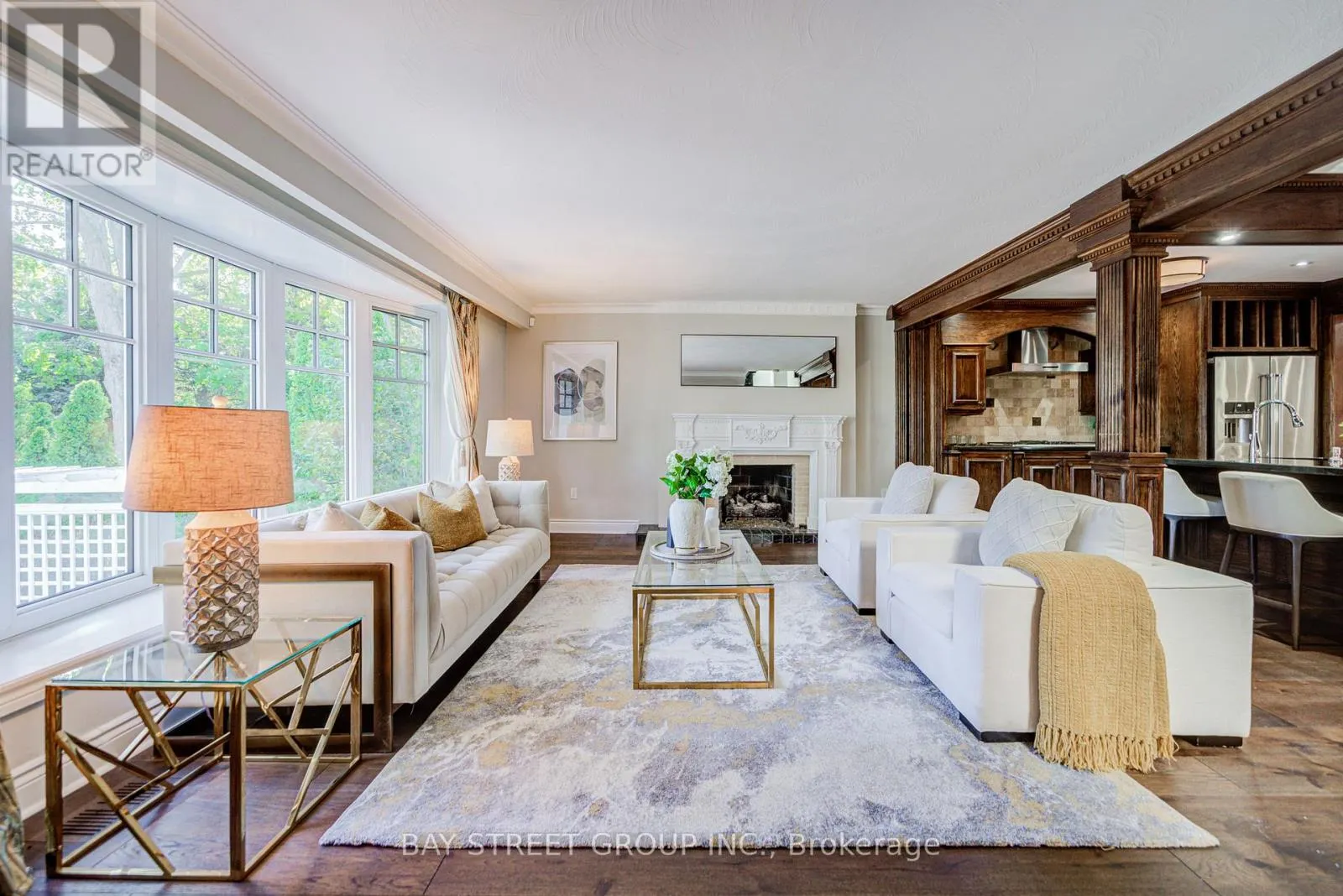 363 LAKESHORE ROAD W