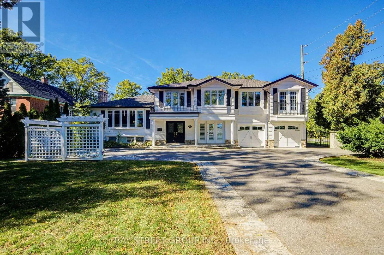 363 LAKESHORE ROAD W