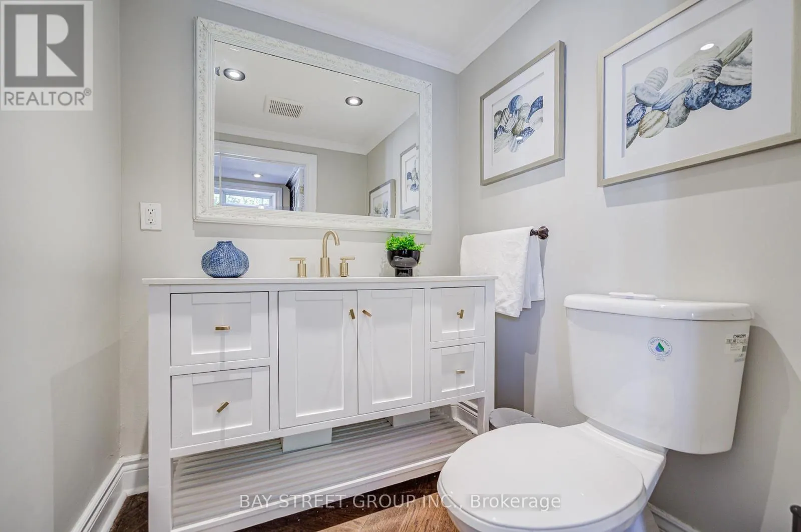 363 LAKESHORE ROAD W