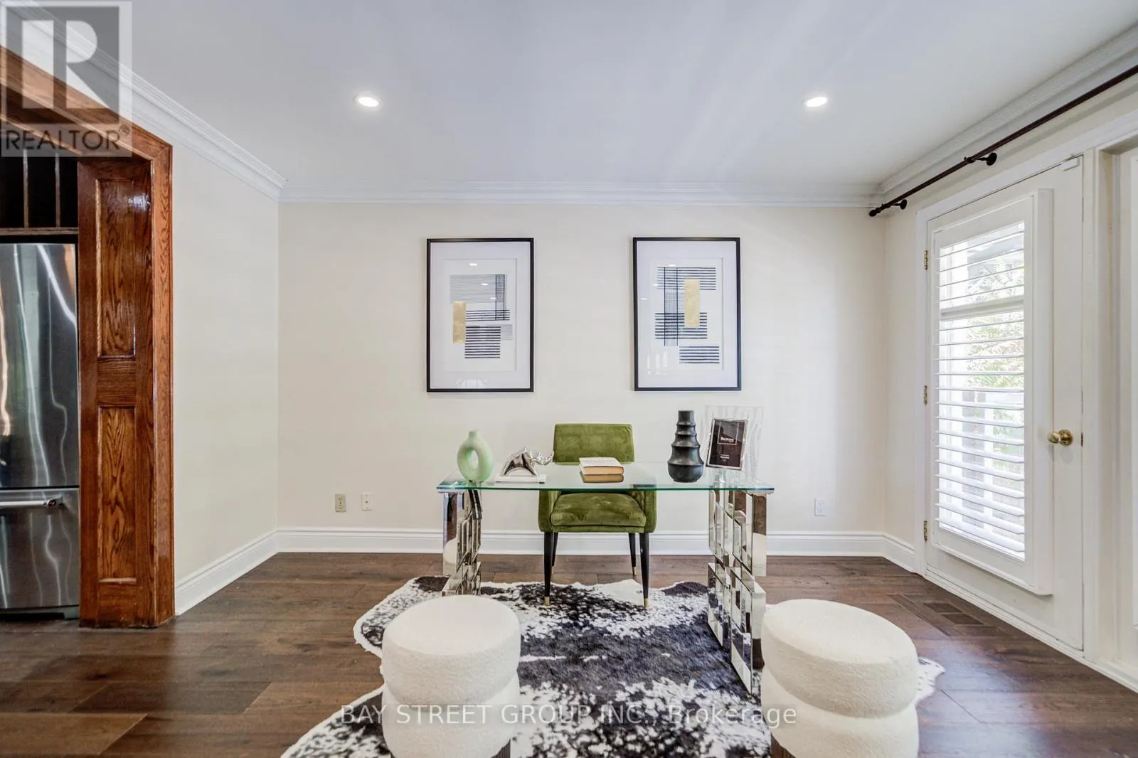 363 LAKESHORE ROAD W