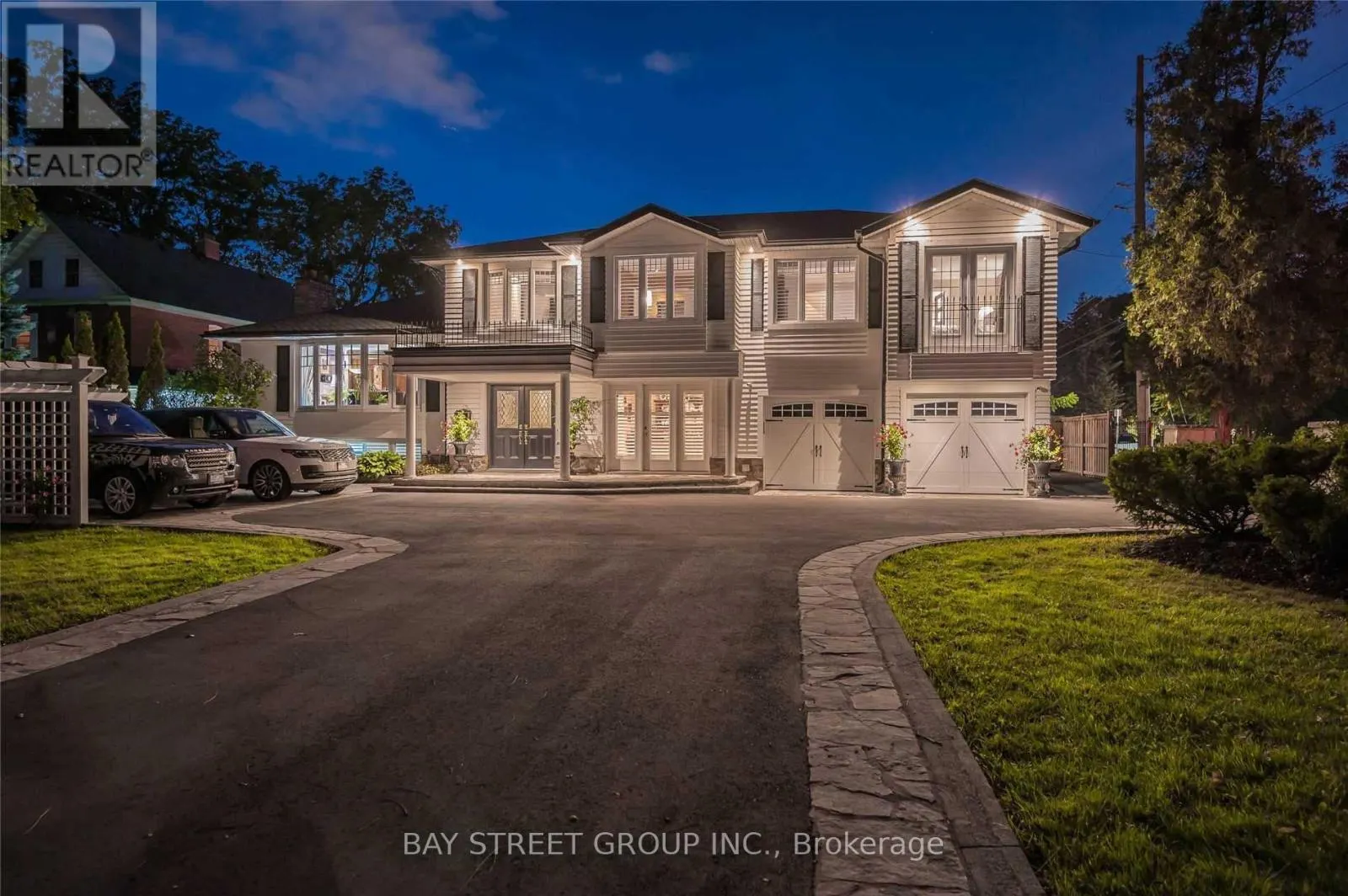 363 LAKESHORE ROAD W