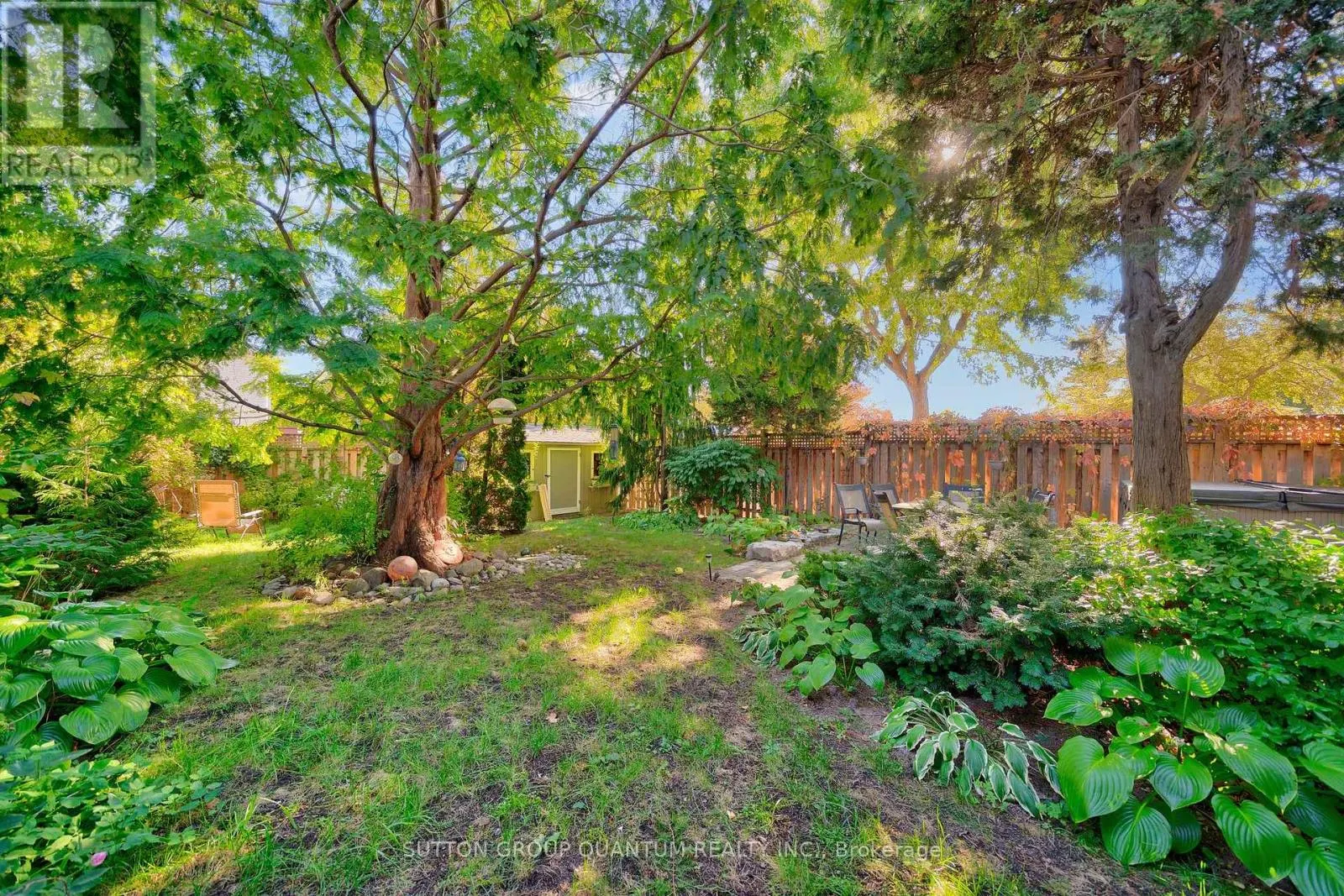 1224 FAIRDALE DRIVE