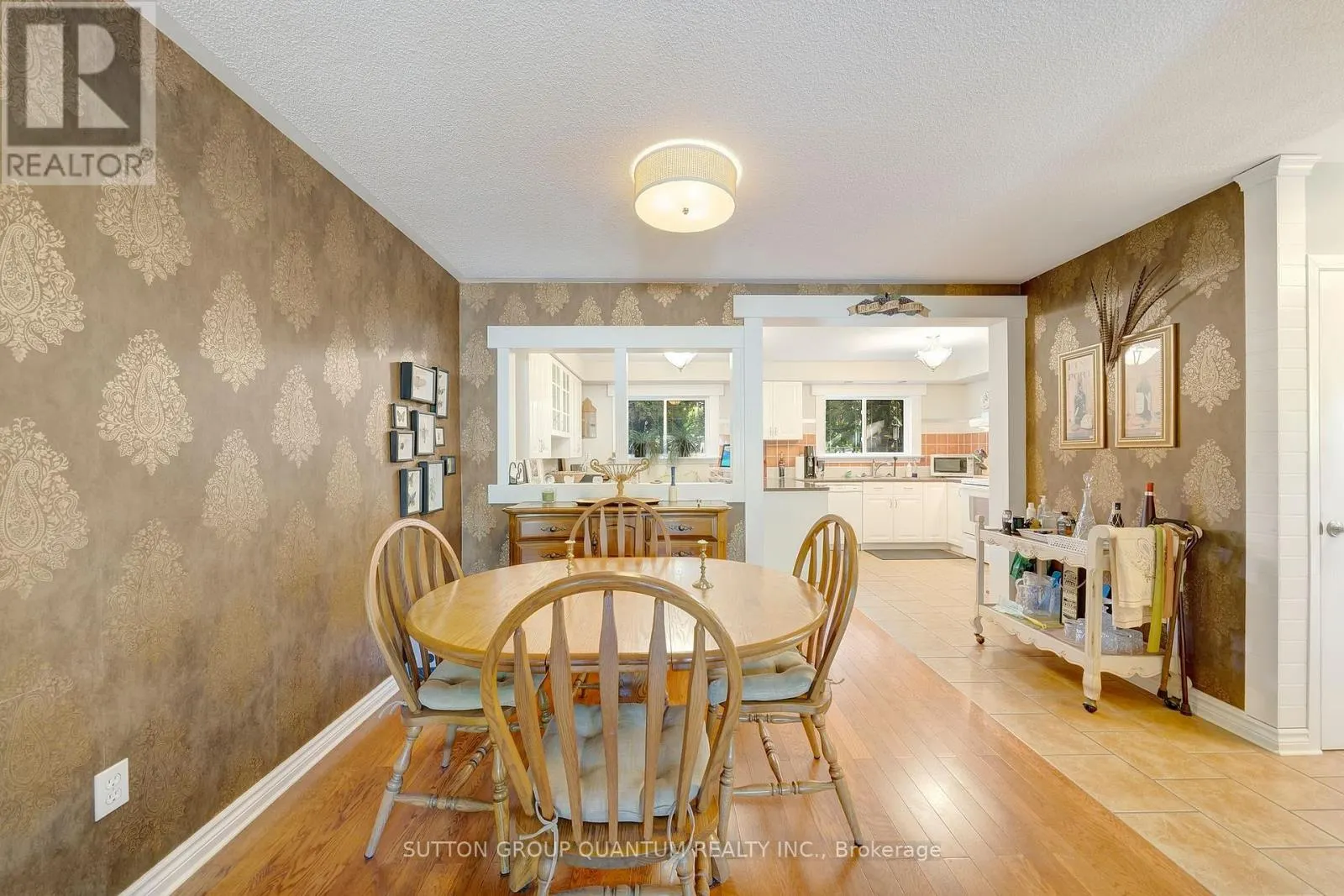 1224 FAIRDALE DRIVE
